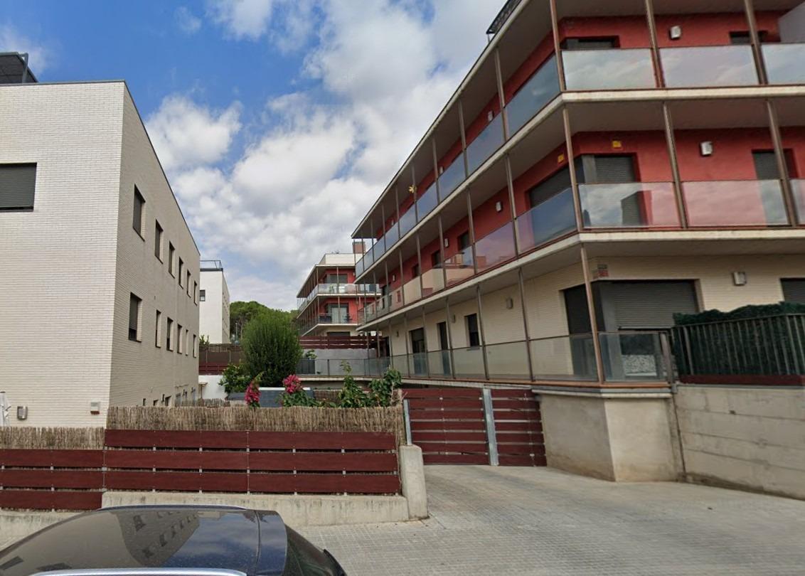 undefined - Image 4