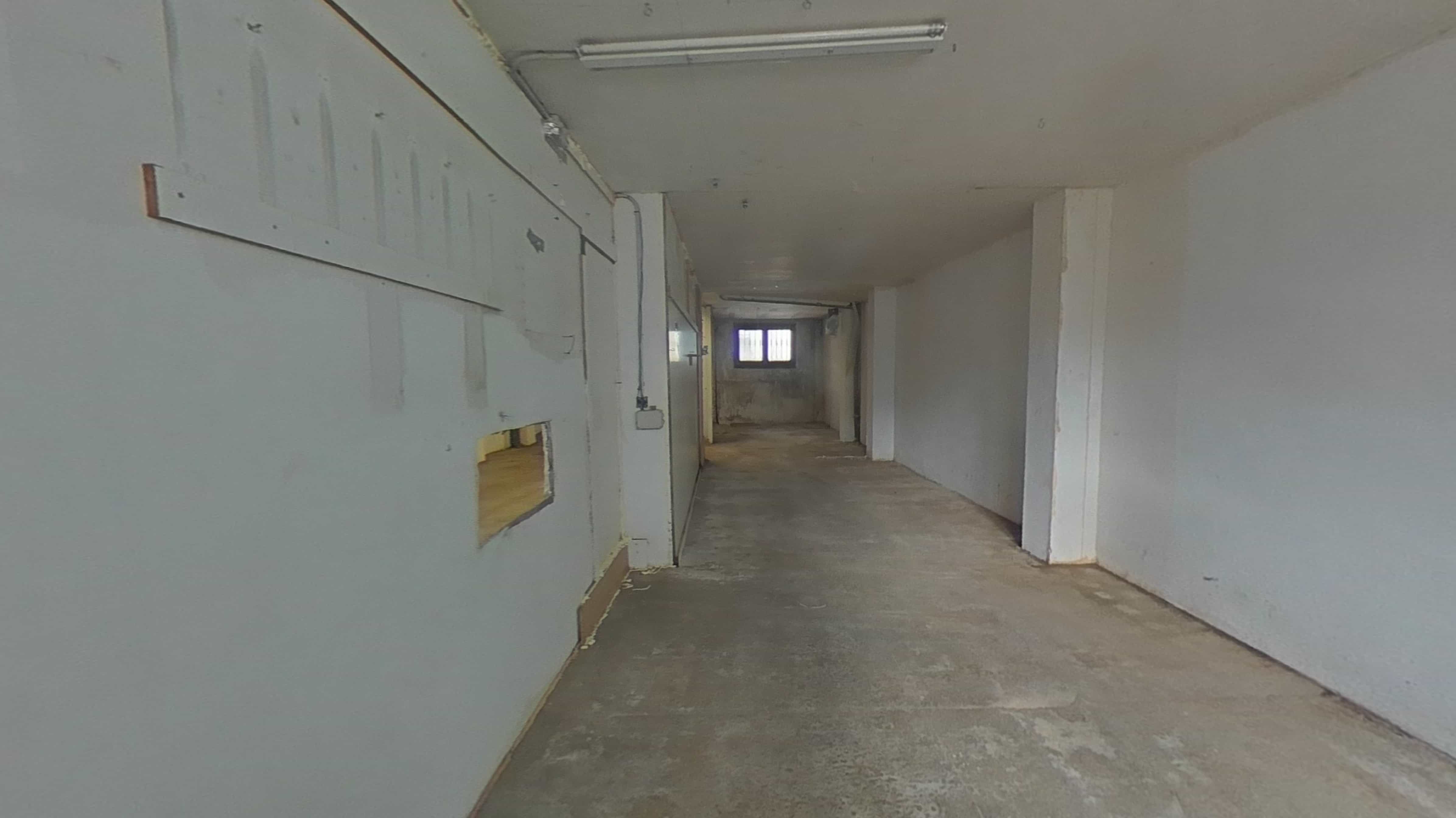 - Image 46