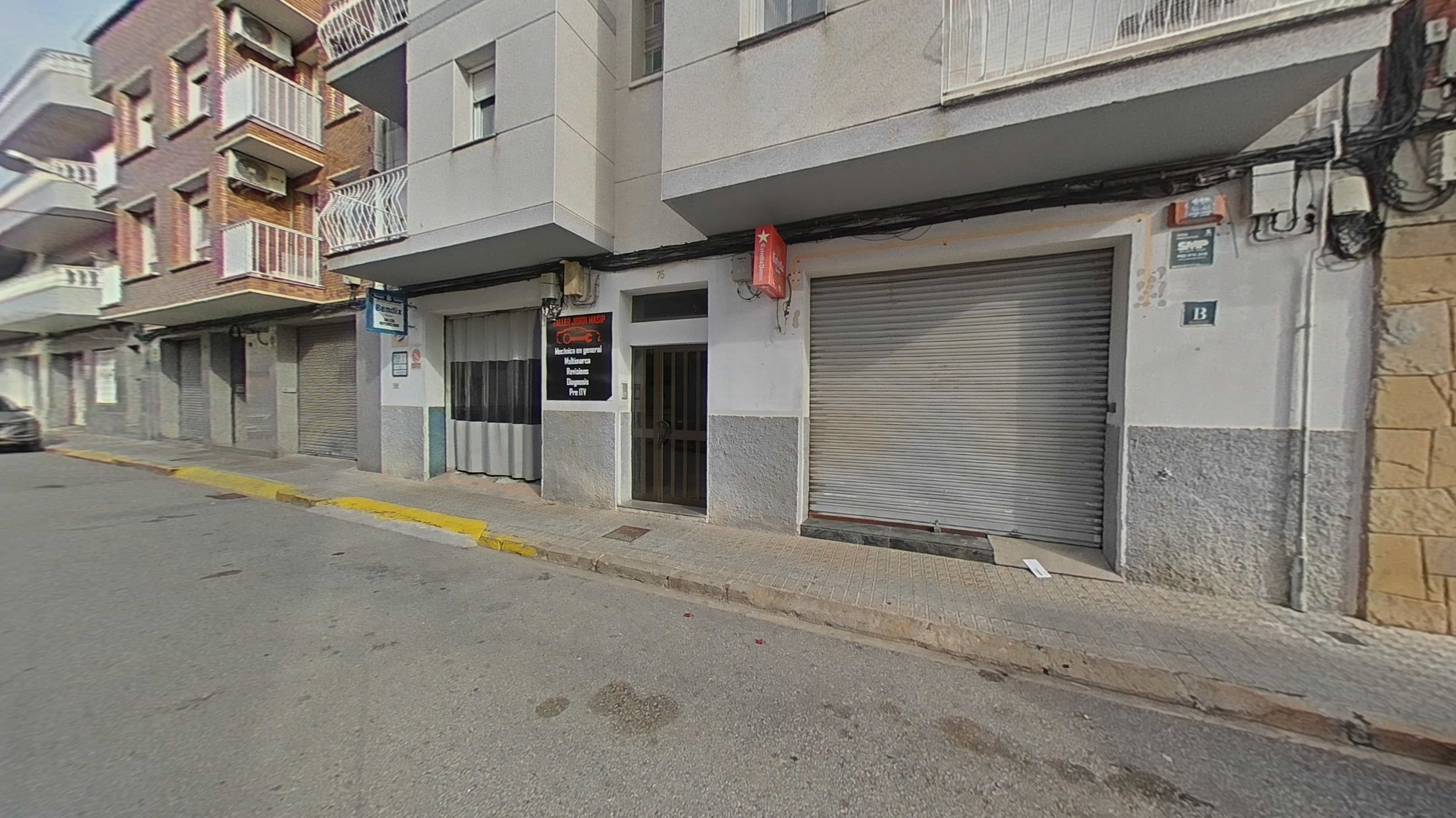 Local comercial en RAFAEL DE CASANOVA