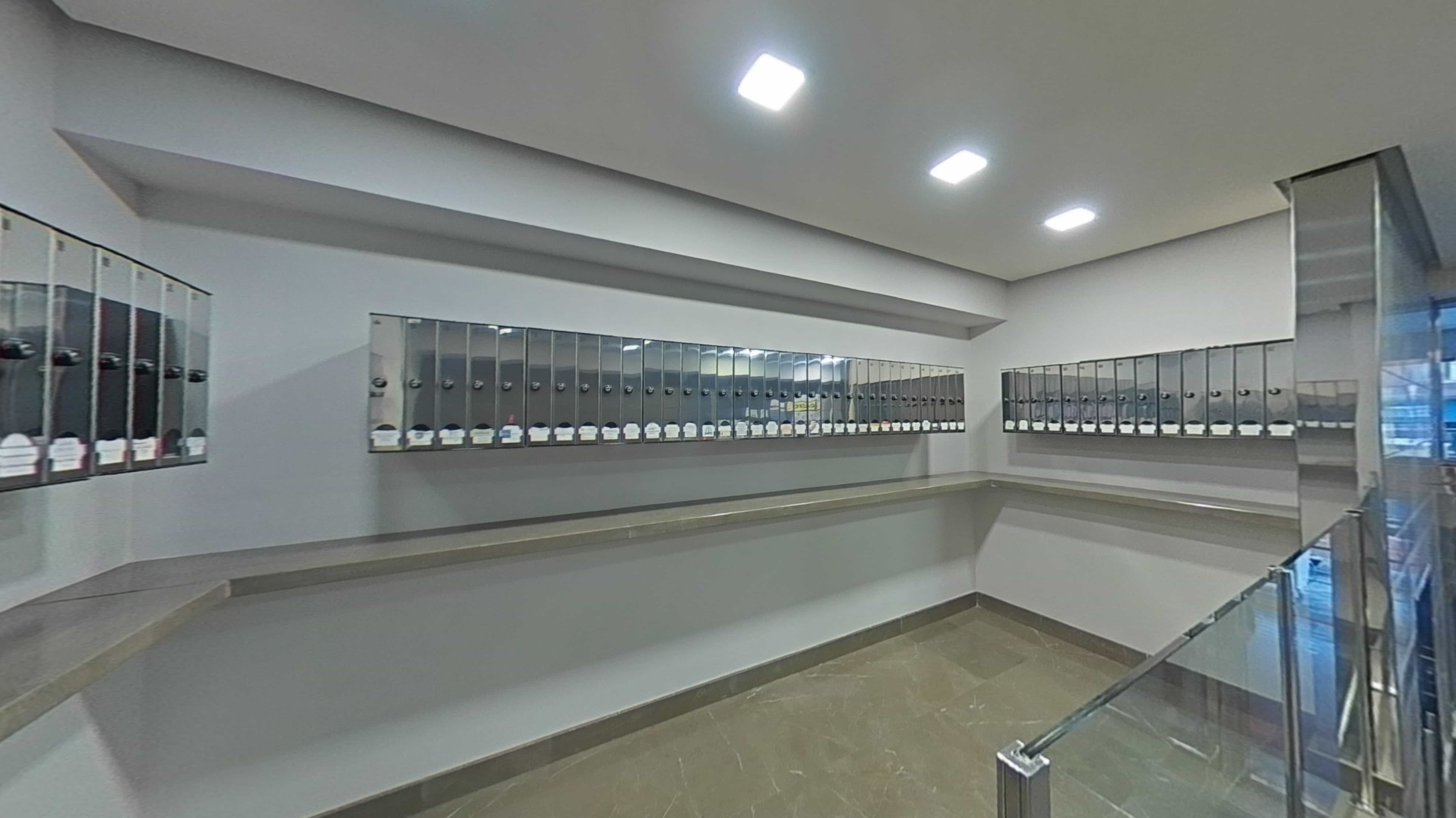 Bureau virá ao sul da Calle Pasión, Valladolid - Image 12