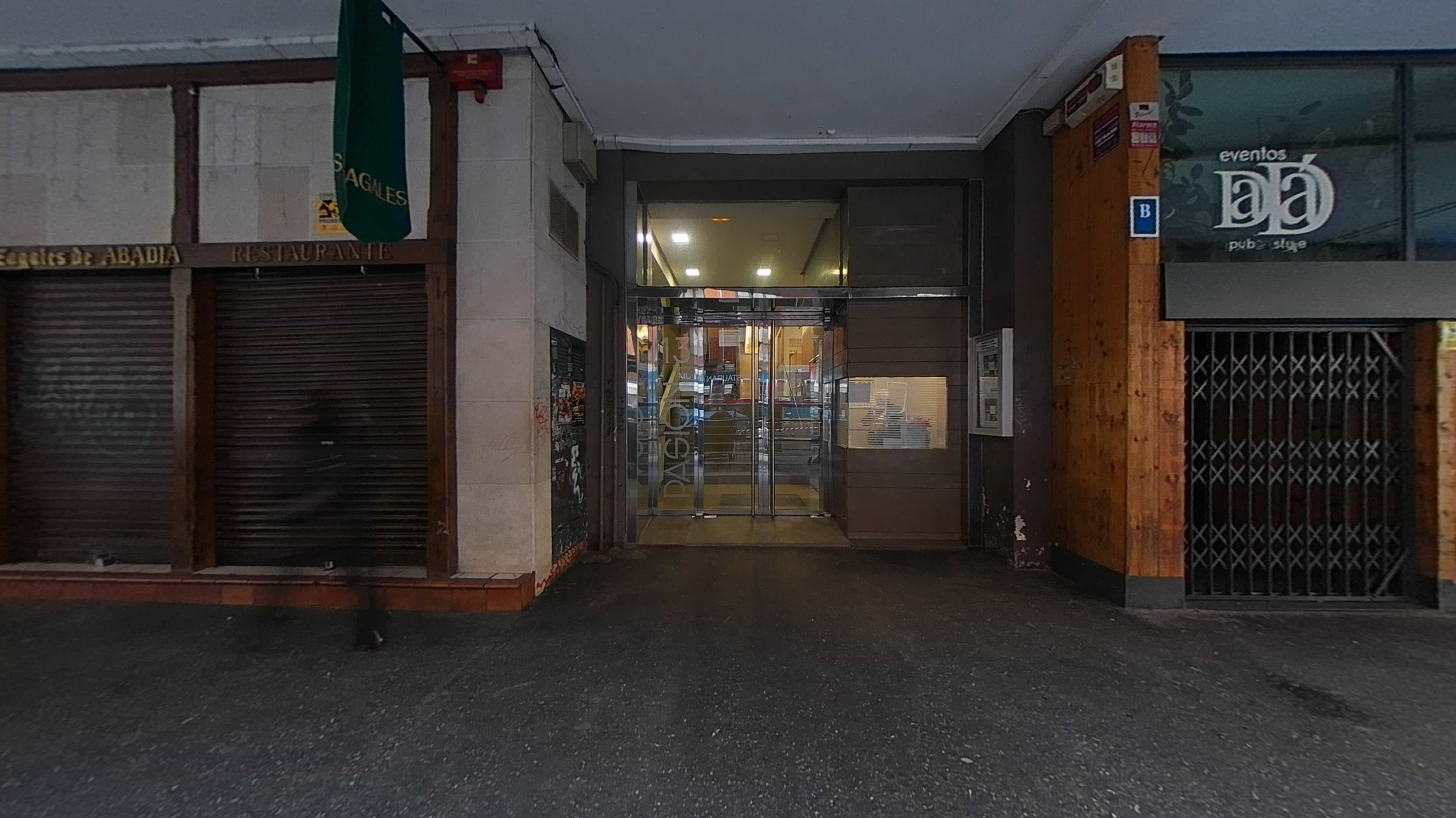 Bureau virá ao sul da Calle Pasión, Valladolid - Image 15