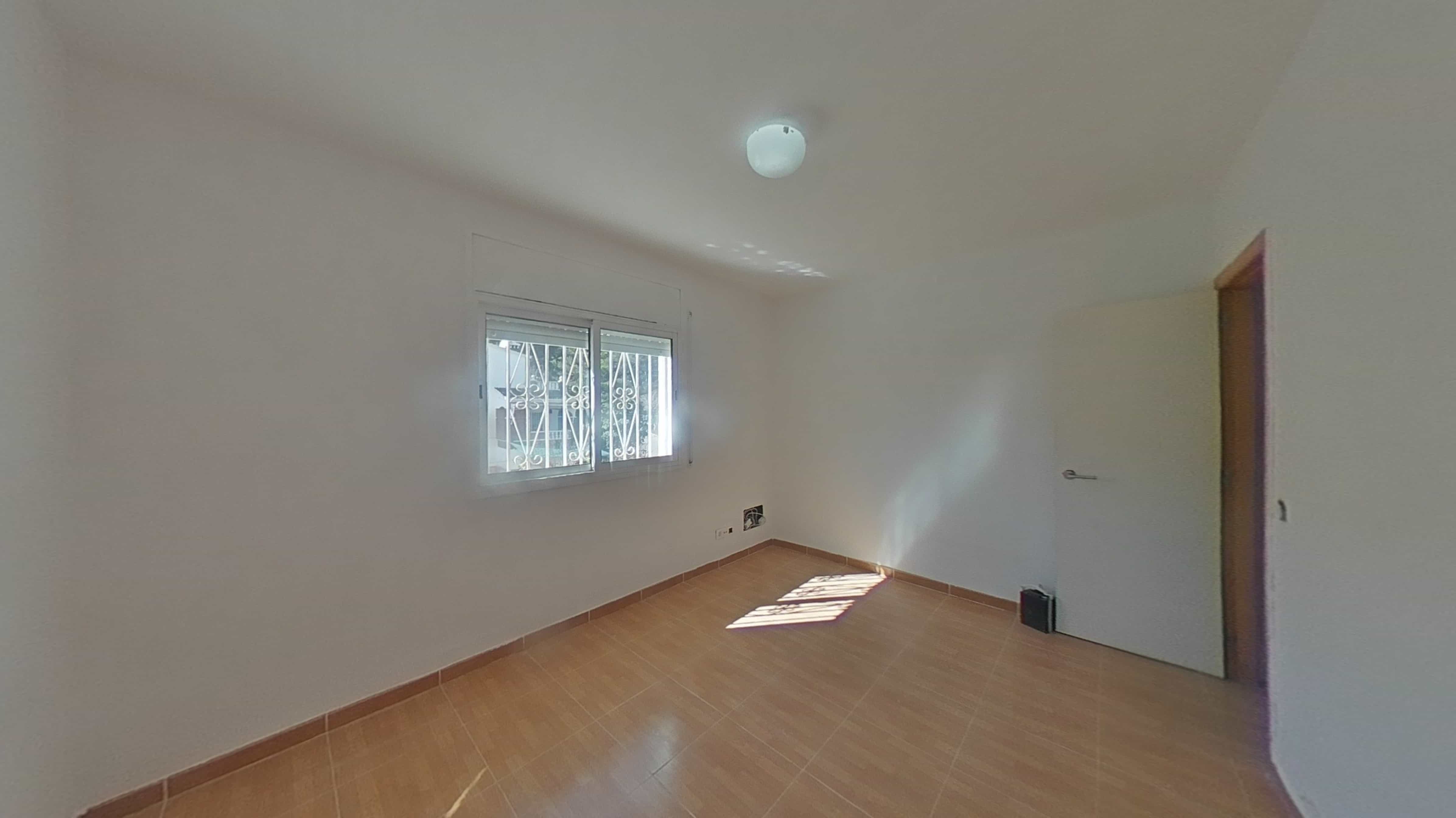  - Image 12