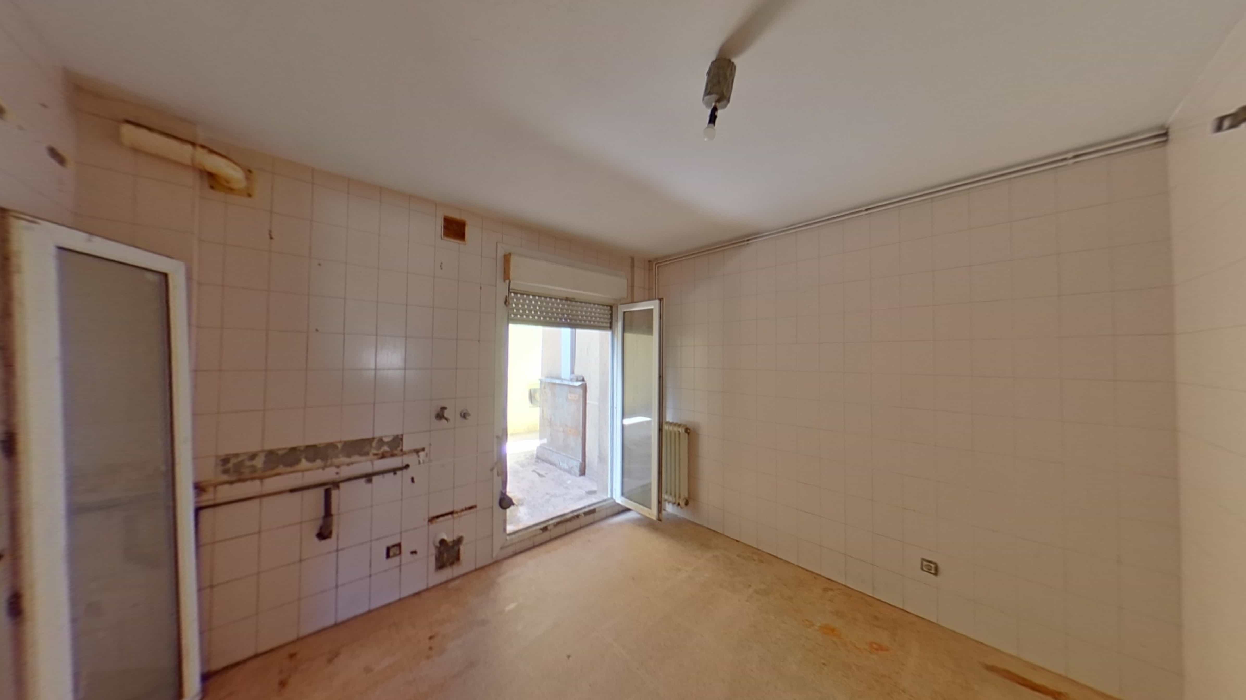undefined - Image 15