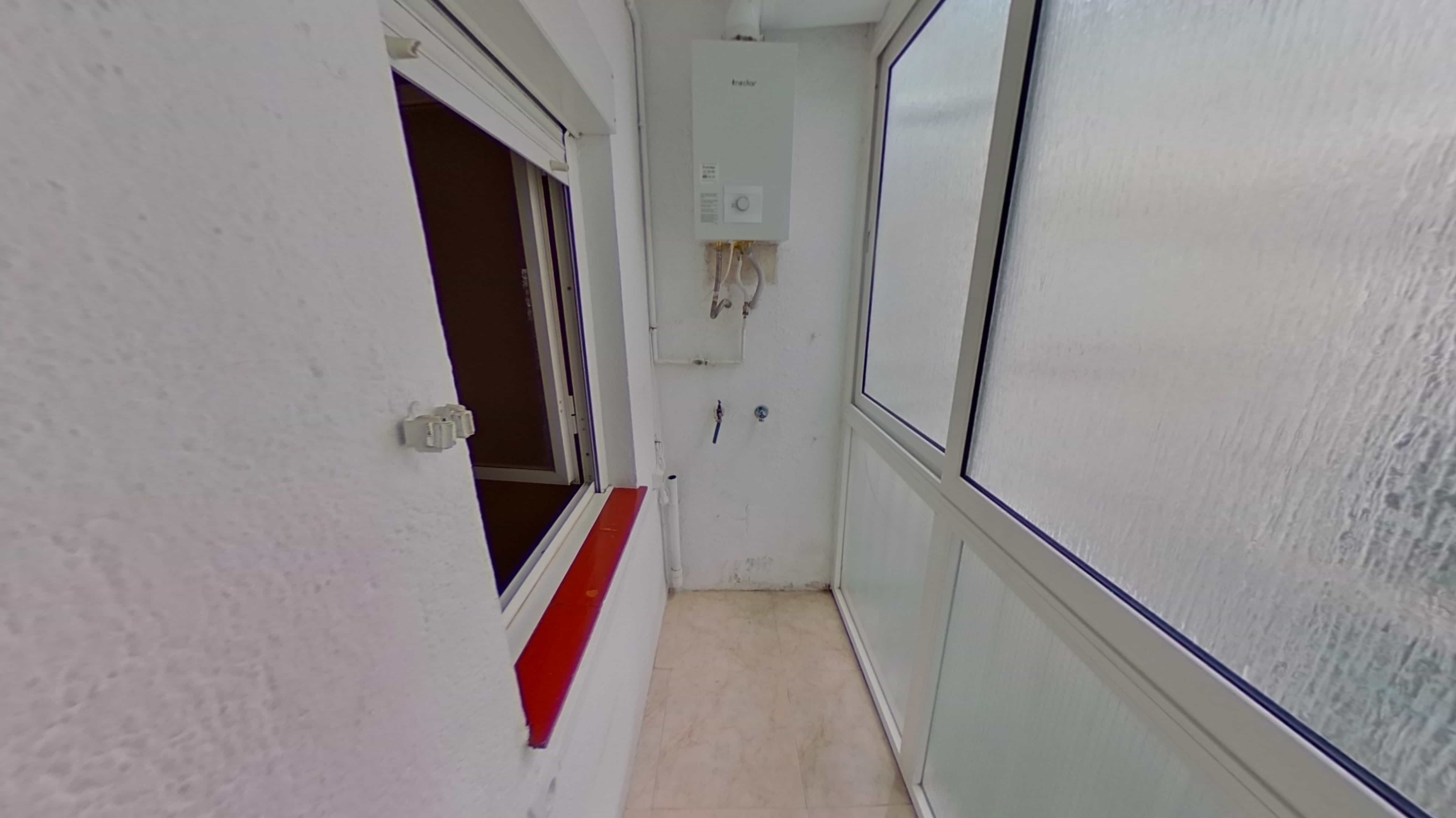  - Image 11