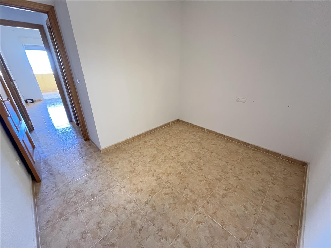 Apartamento quase novo em Torrevieja - Image 18