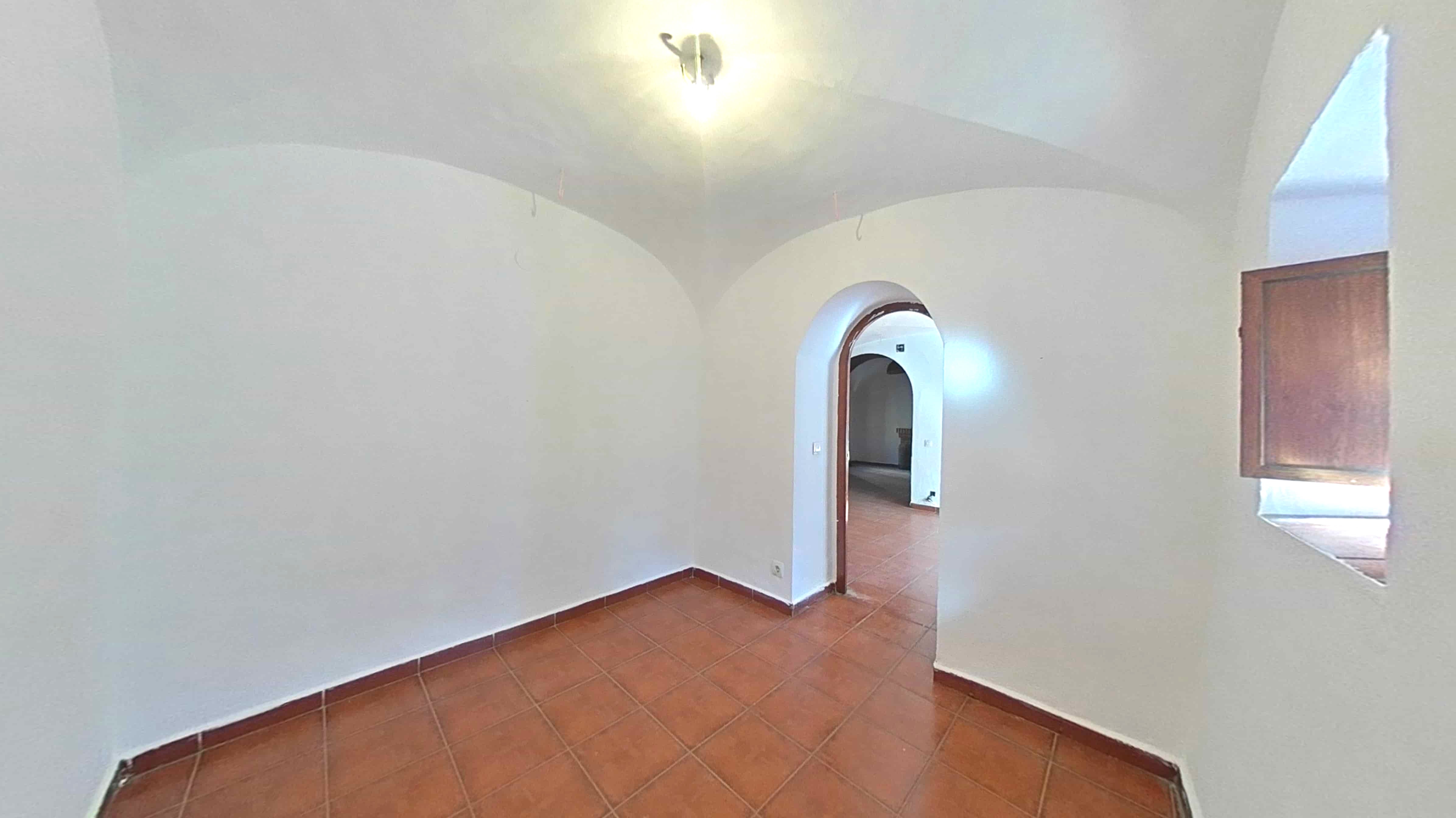 Oportunidade de Recuperação em Cáceres com Terraço e 3 Quartos - Image 18