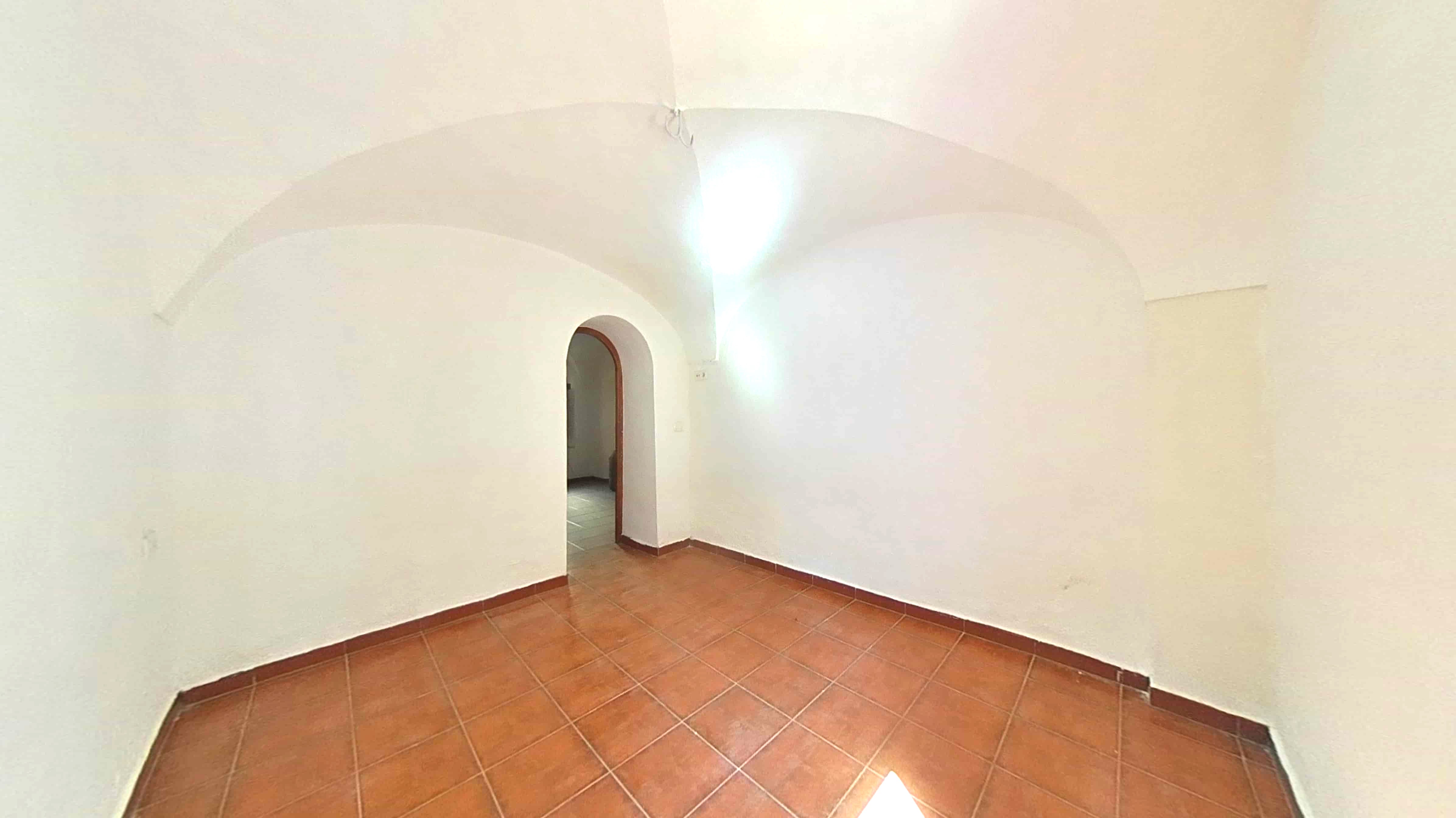 Oportunidade de Recuperação em Cáceres com Terraço e 3 Quartos - Image 19