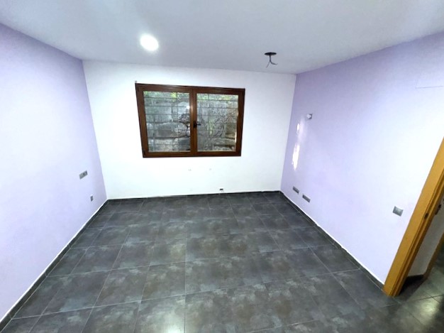  - Image 10