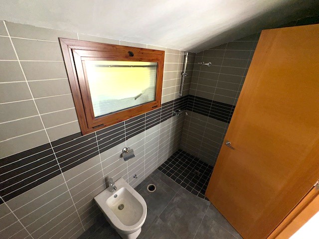  - Image 31