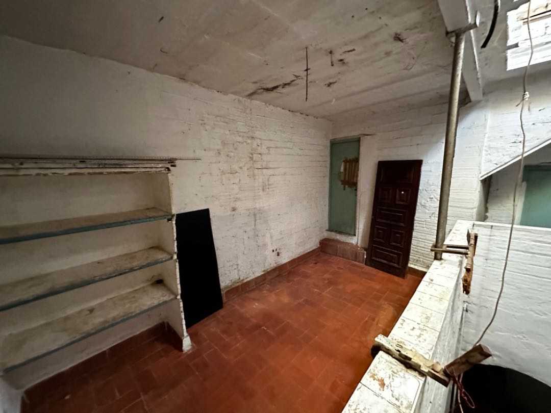 undefined - Image 4