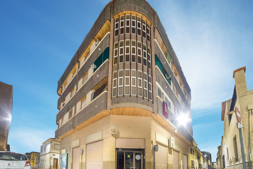 Local comercial en Cristobal Gracia