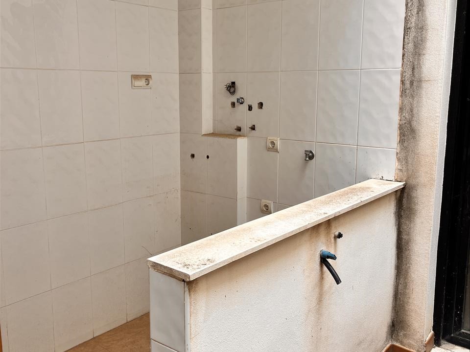 Oportunidade em Alacant: Apartamento com 3 Quartos e Varanda - Image 10