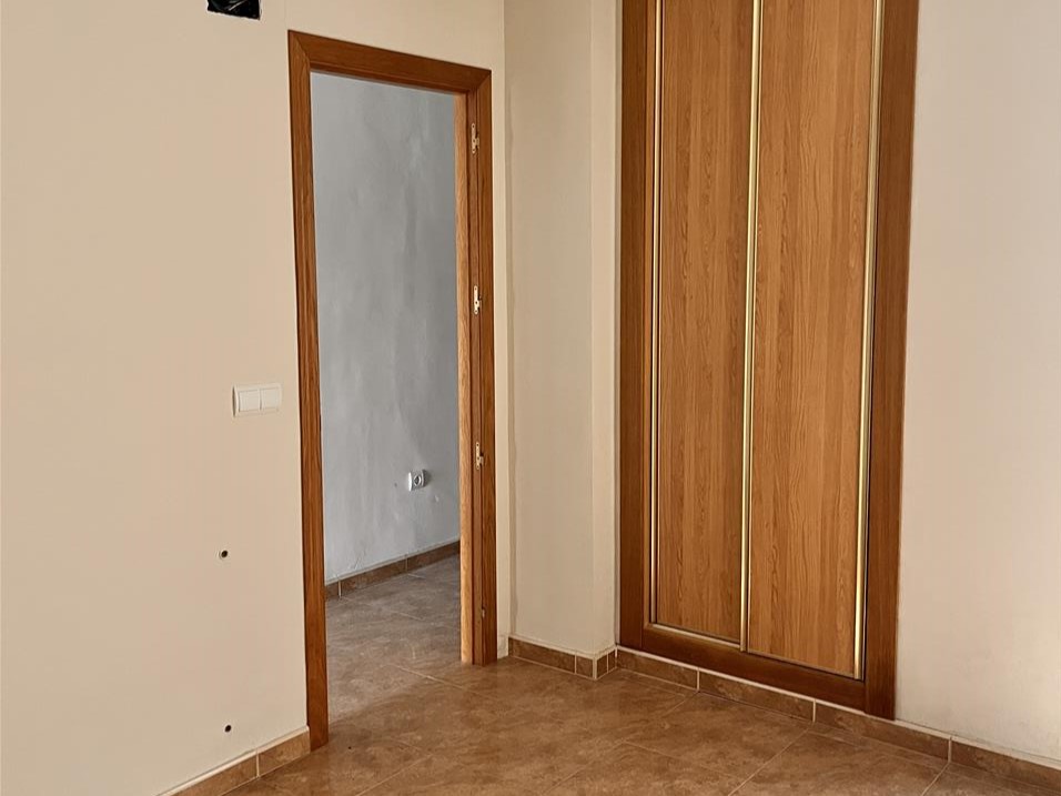 Oportunidade em Alacant: Apartamento com 3 Quartos e Varanda - Image 17
