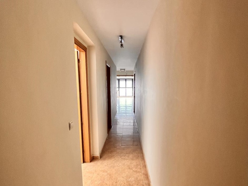 Oportunidade em Alacant: Apartamento com 3 Quartos e Varanda - Image 11