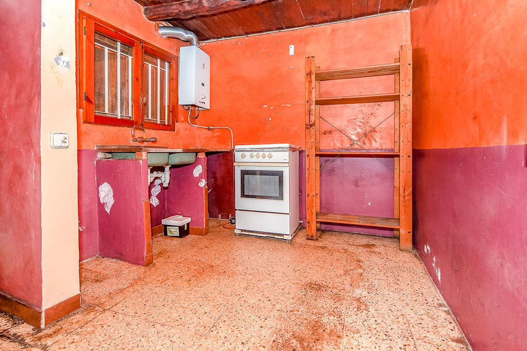 undefined - Image 9