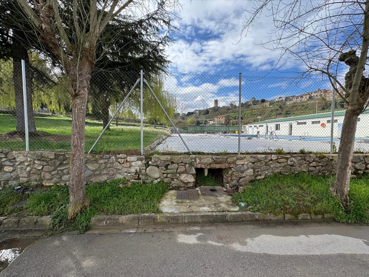 - Image 12