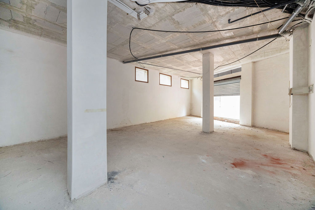 Espaçoso imóvel comercial em Monóvar, Alicante - Oportunidade única: € 28.000,00 - Image 3