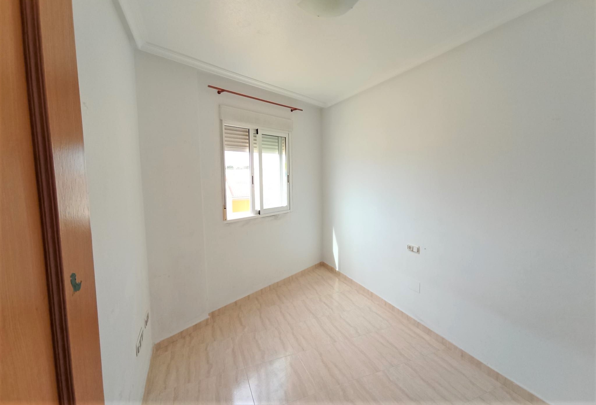 Espaçoso Apartamento T3 com 2 Casas de Banho em Murcia - Image 21