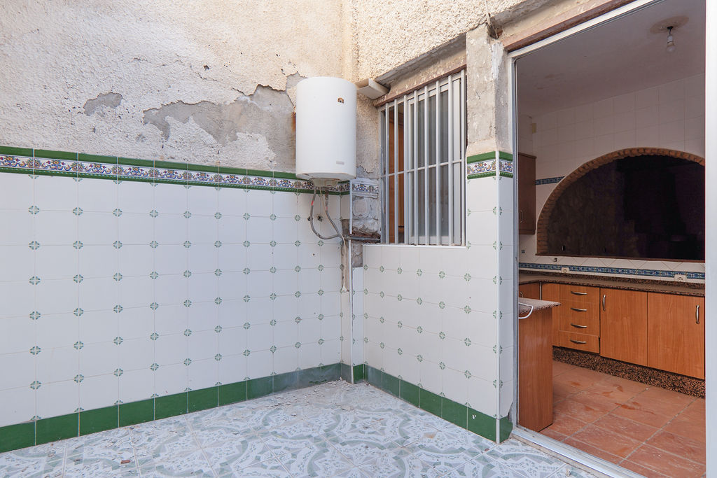 undefined - Image 11
