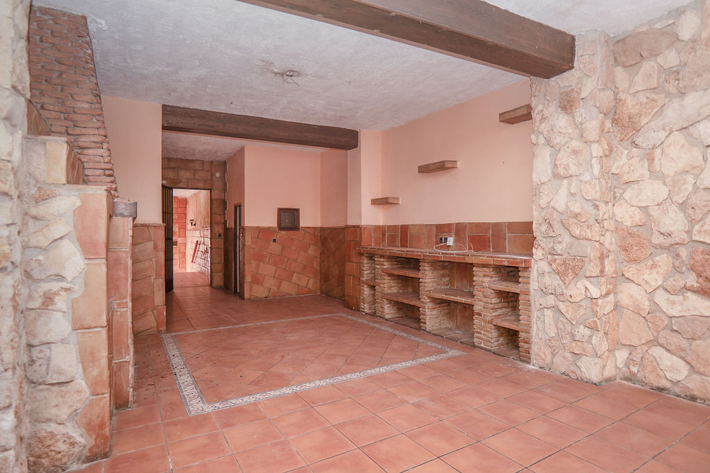 undefined - Image 19
