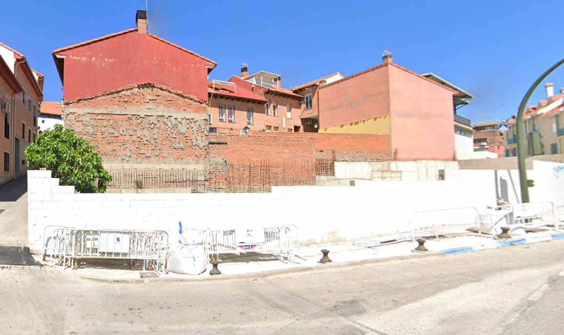 - Image 3