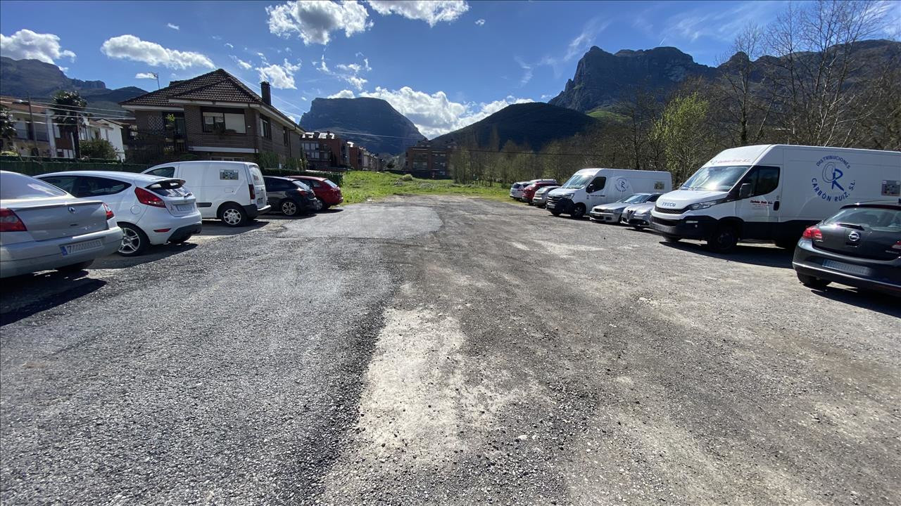 undefined - Image 6