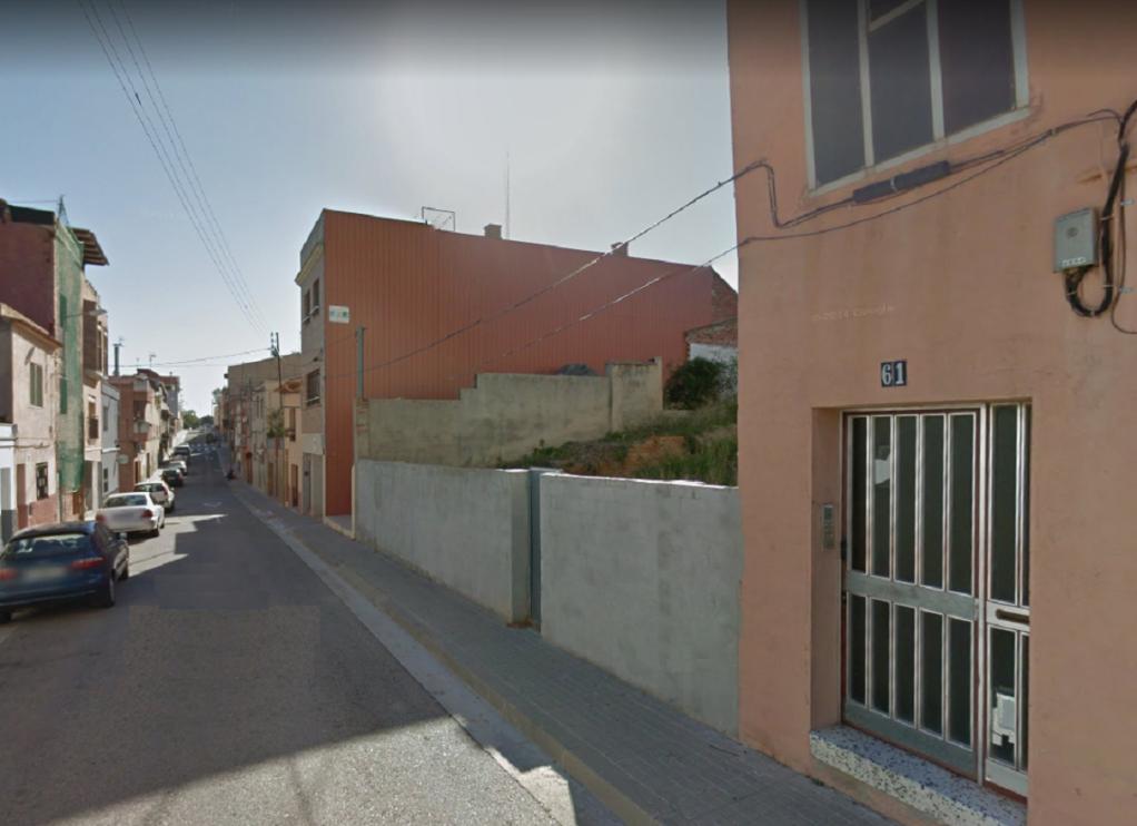 Excelente oportunidade para adquirir este terreno para uso residencial em Sabadell. - Image 2