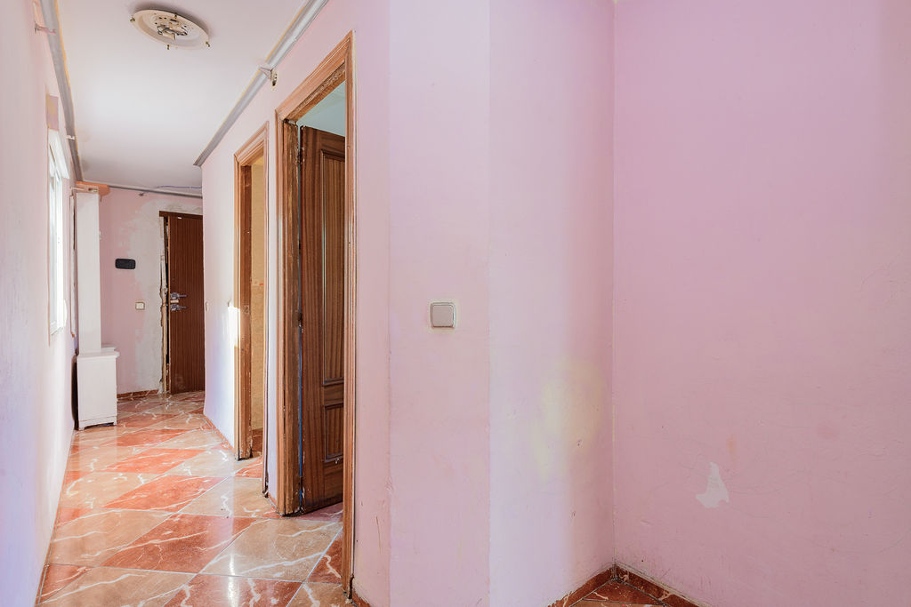 Apartamento T3 com Varanda em Paterna, València - Image 12