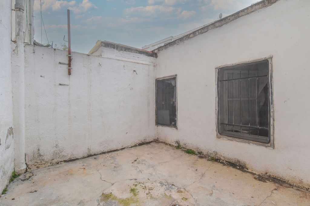undefined - Image 13