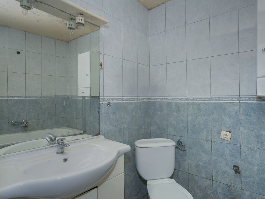 - Image 12