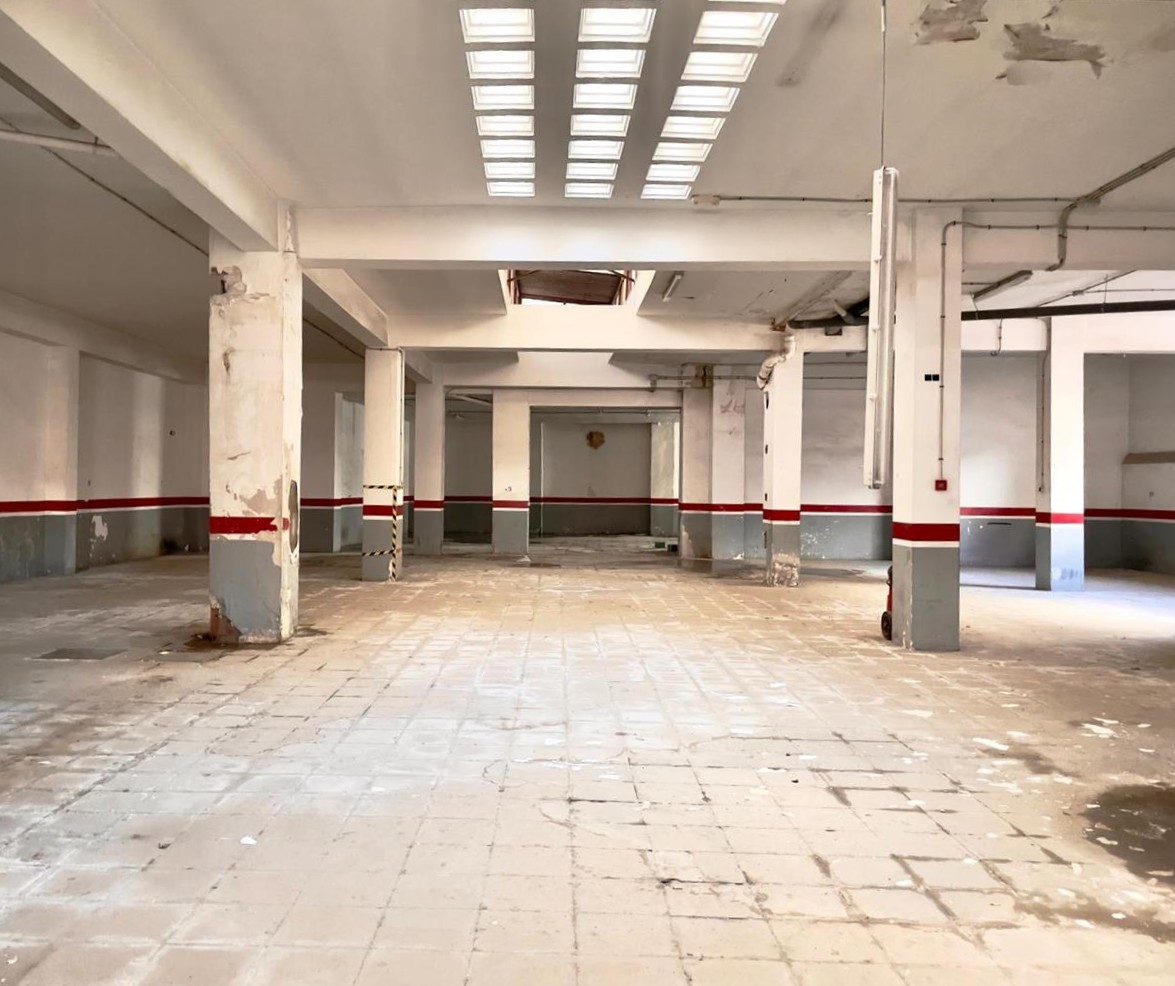 Local comercial en Calle Pizarro Baj