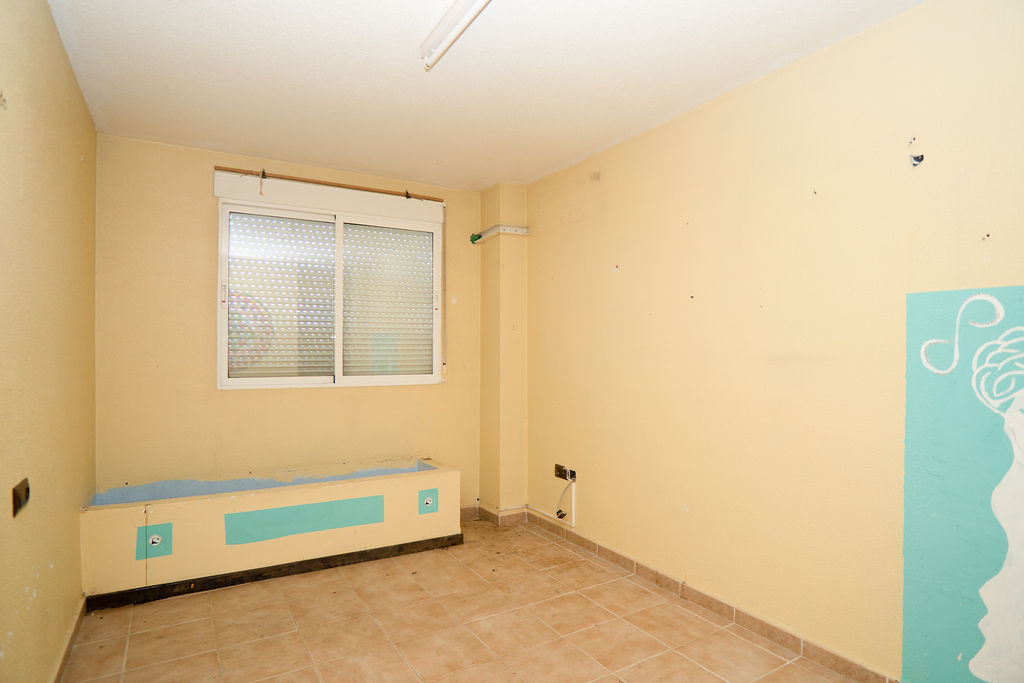 undefined - Image 11