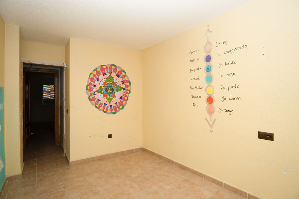 undefined - Image 12