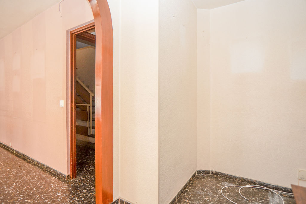 undefined - Image 15