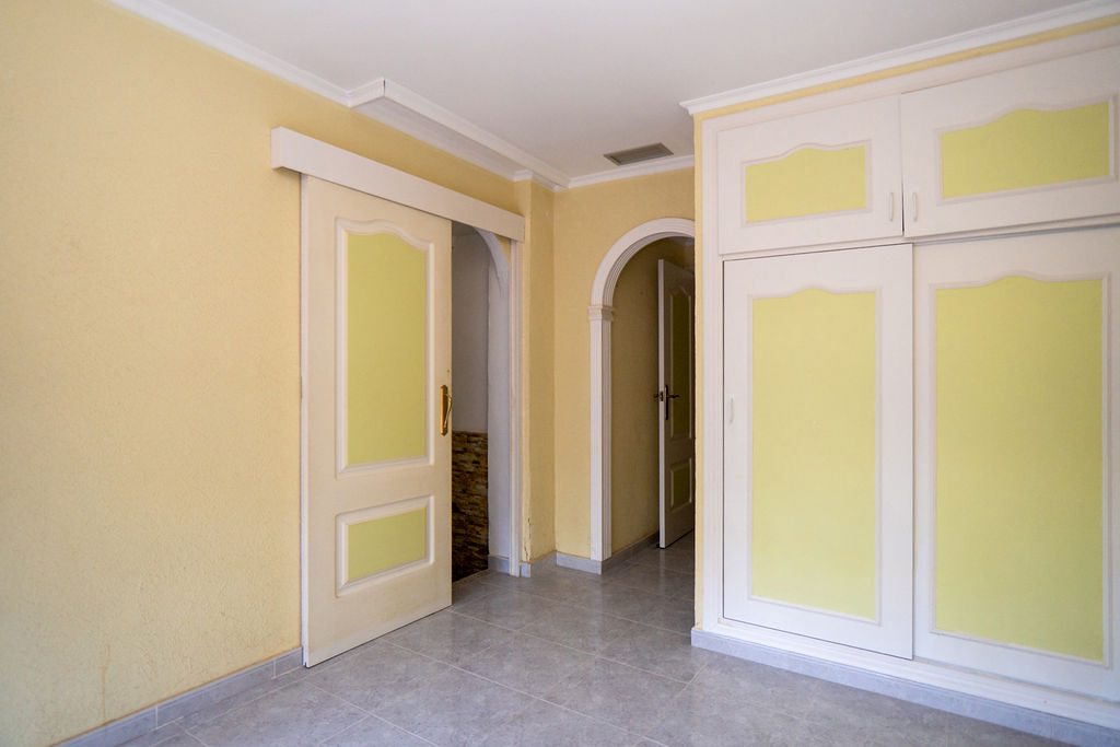 undefined - Image 11