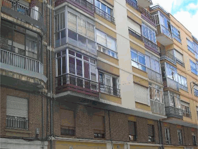Piso en Calle Templarios 7  Escalera 1 Planta 2 Puerta Dr