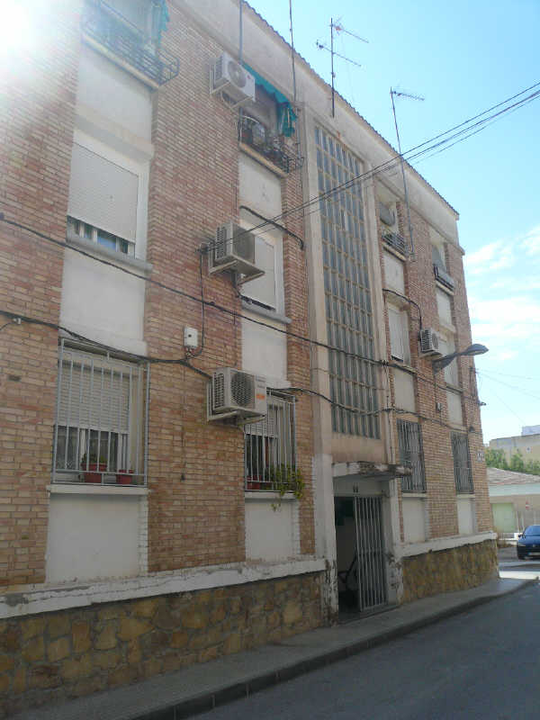 Piso en CL LEONOR DE MOLINA