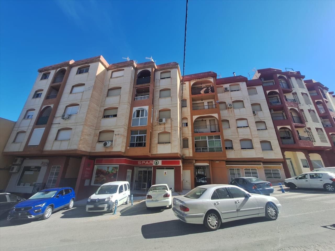 Piso en AV ALMERIA