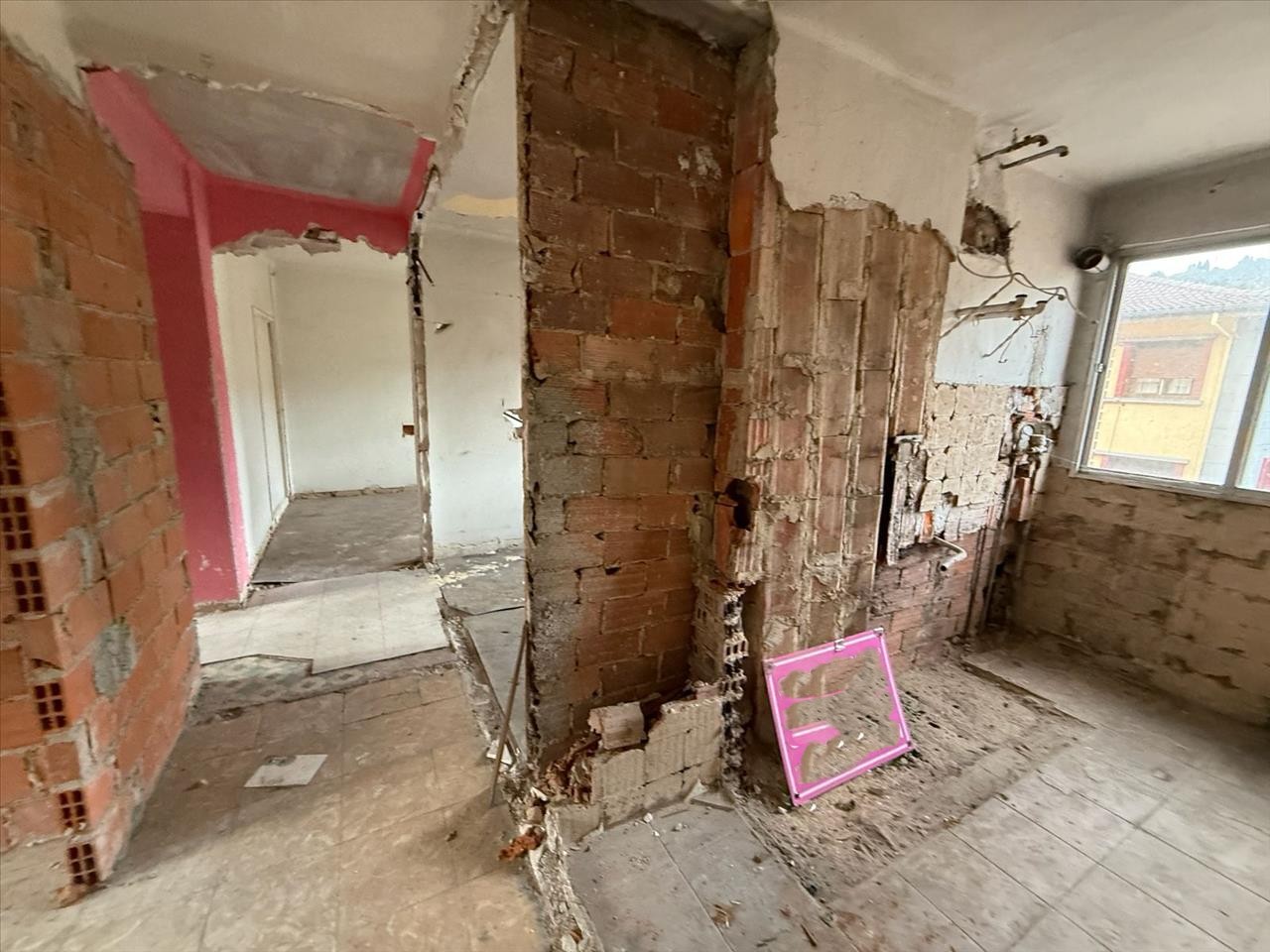 undefined - Image 4