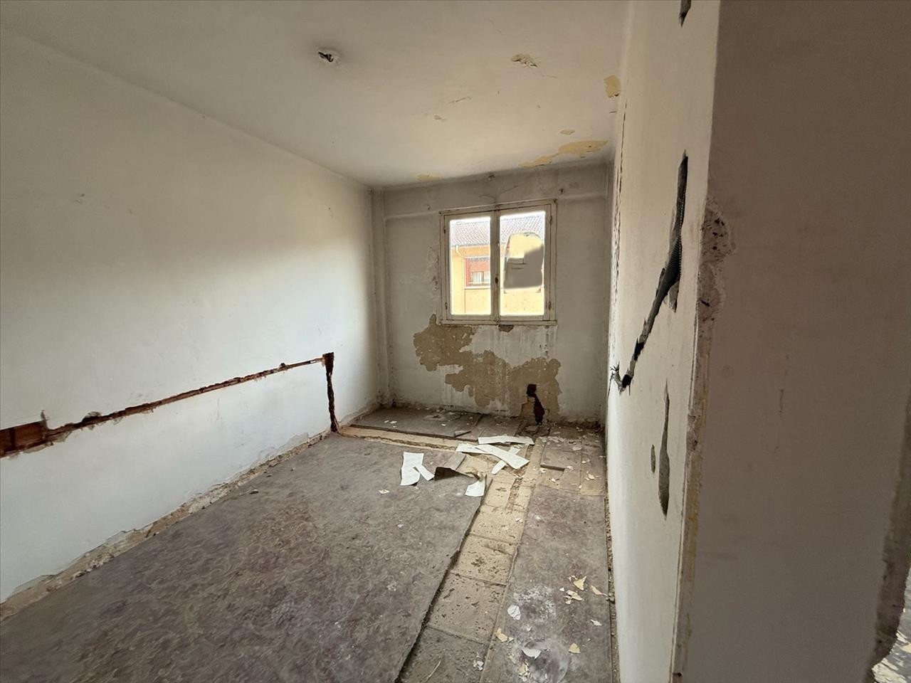 undefined - Image 9