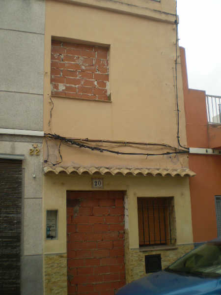 Casa adosada en CL PIZARRO