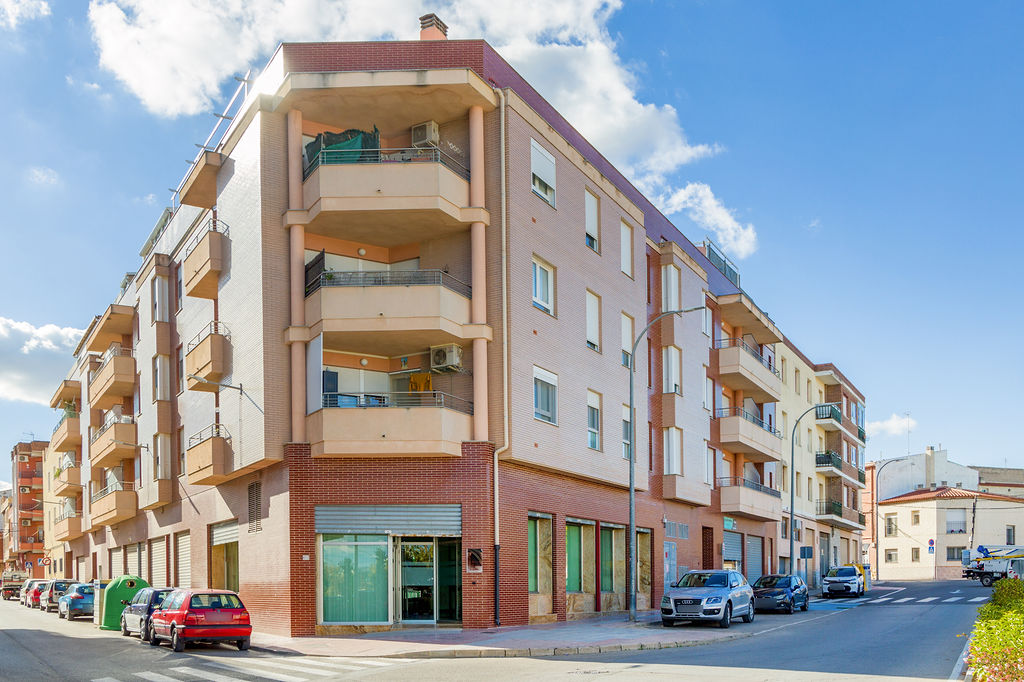 Local comercial en Villena