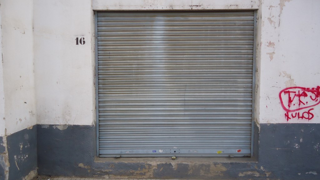 Local Comercial en Pasaje Monturiol,