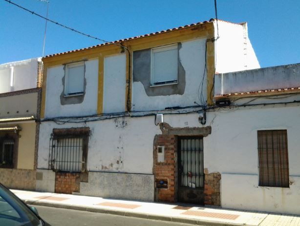 Casa adosada en Calle Emilio Castelar 10 Planta Planta Baj