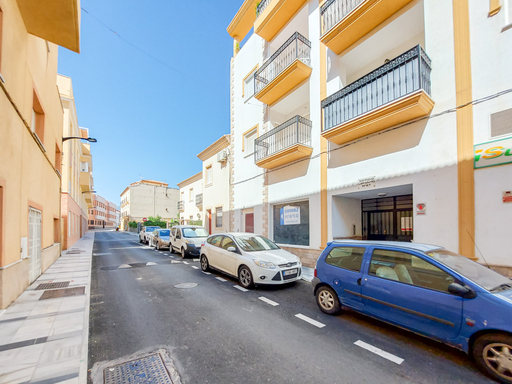 Local comercial en Calle De Los Huertos