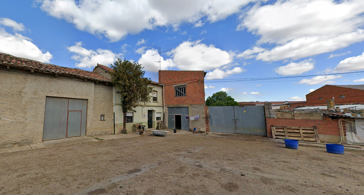 Vivienda en Quintana del Marco, León