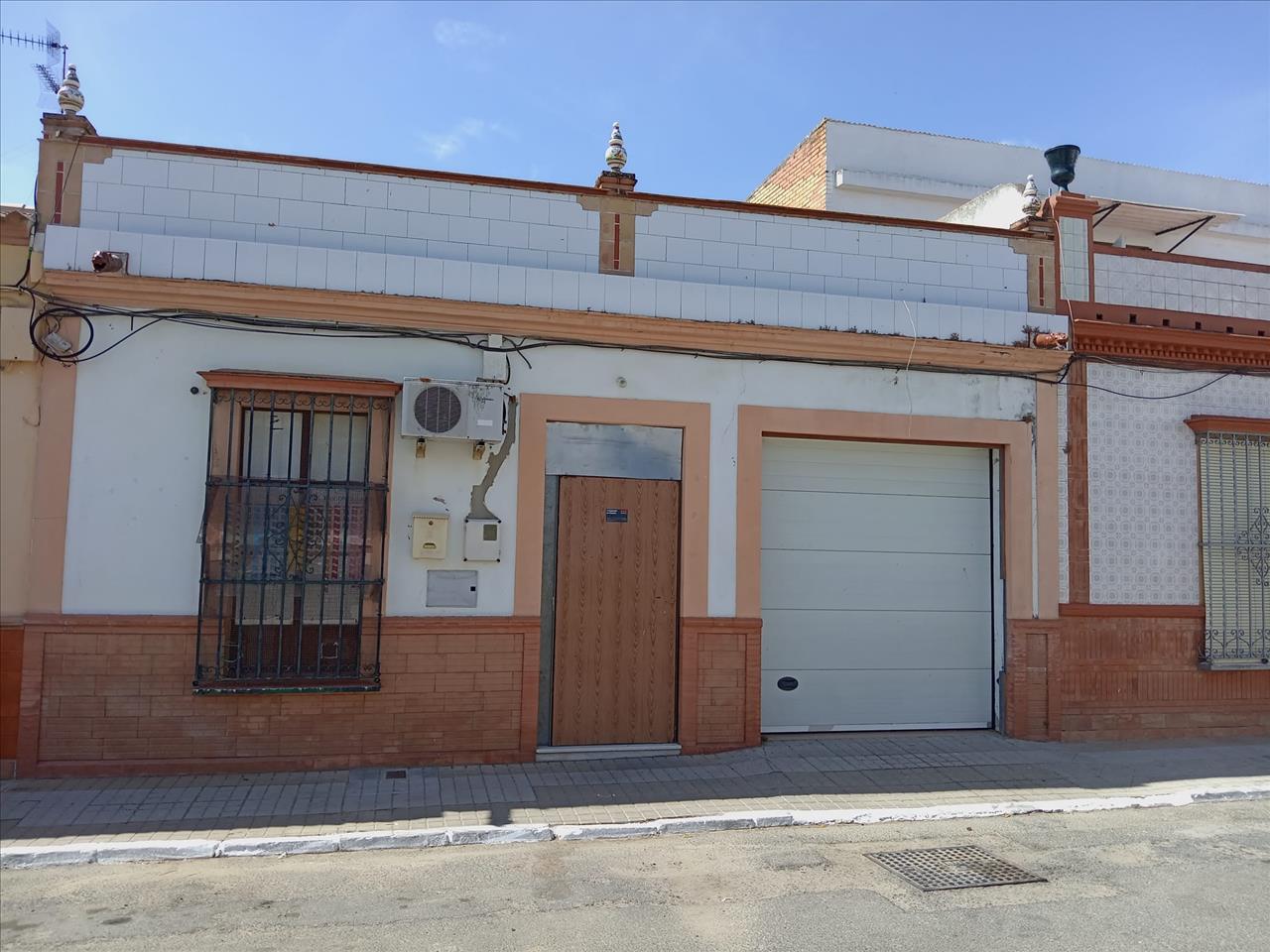 Casa adosada en Calle Manzanilla