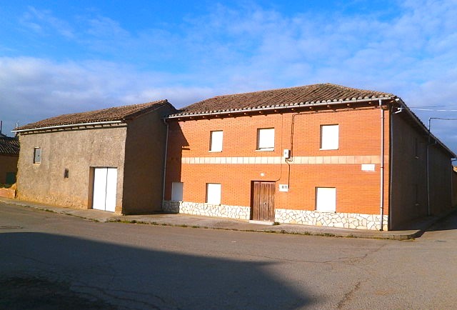 Vivienda en Corbillos de los Oteros, León