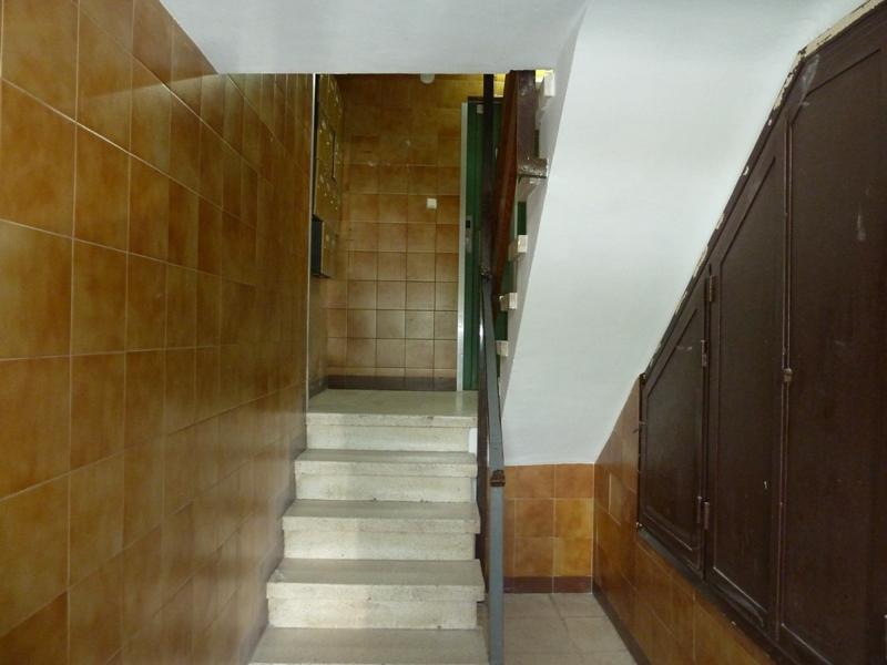 - Image 3