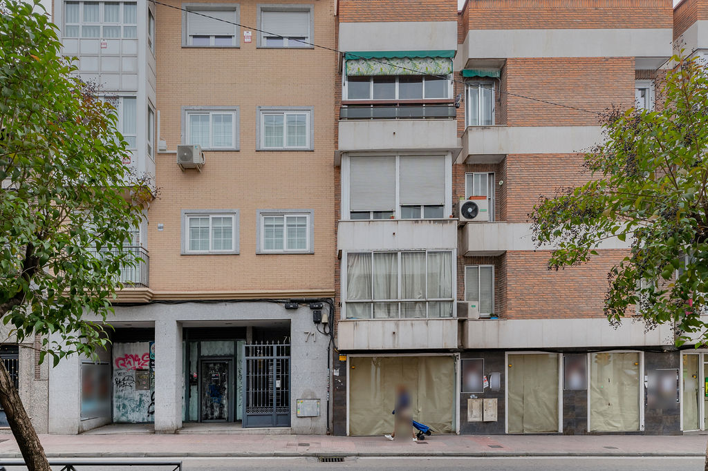 Local comercial en Avenida Fuenlabrada